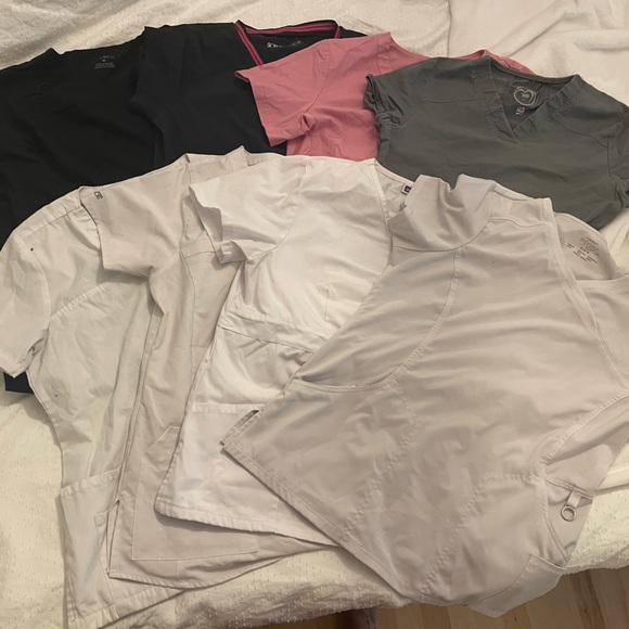 Scrubs - Picture 2 of 2